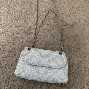 Elegant White/Silver Pearl and rhinestone handbag